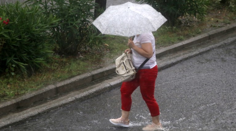 ΘΕΣΣΑΛΟΝΙΚΗ ΒΡΟΧΗ