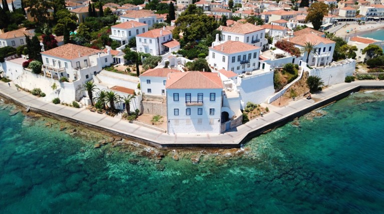 Σπέτσες