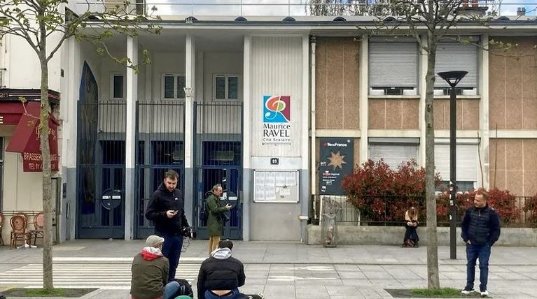 Παρίσι σχολείο