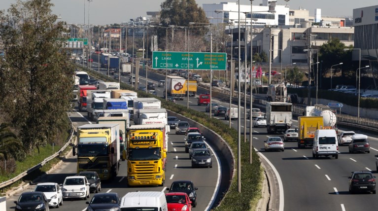 Φορτηγά - Εθνική Οδός