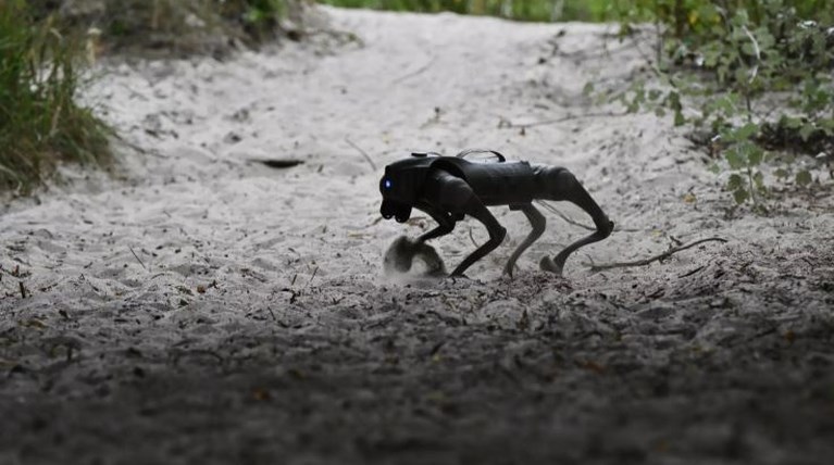 σκυλος ρομποτ ουκρανια