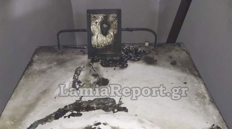 Λαμία Εμπρησμός Εκκλησάκι