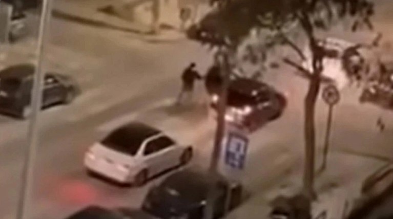αλκης επίθεση