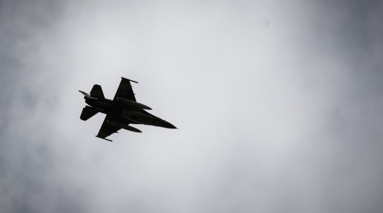 F - 16