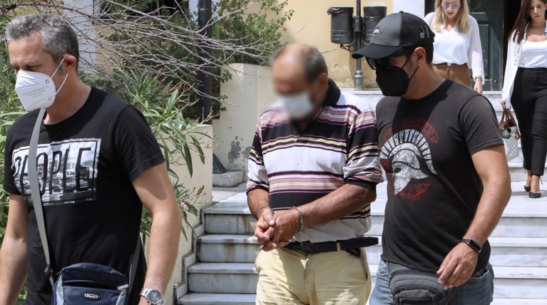 70χρονος αλεποχωρι
