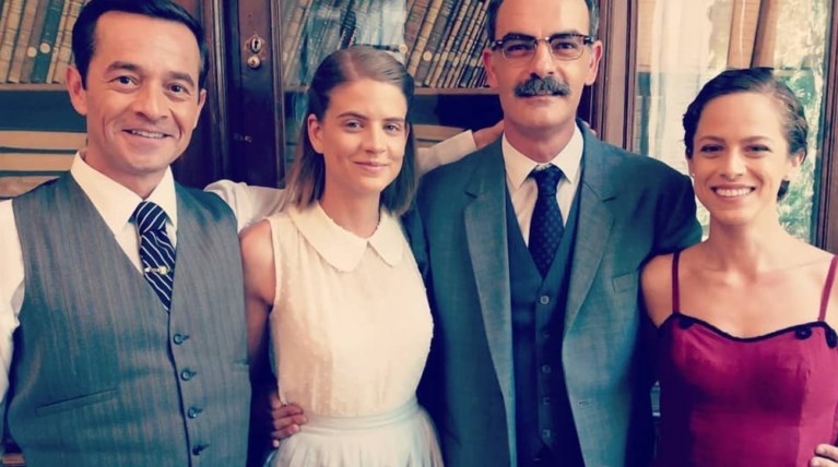 αγριες μέλισσςες