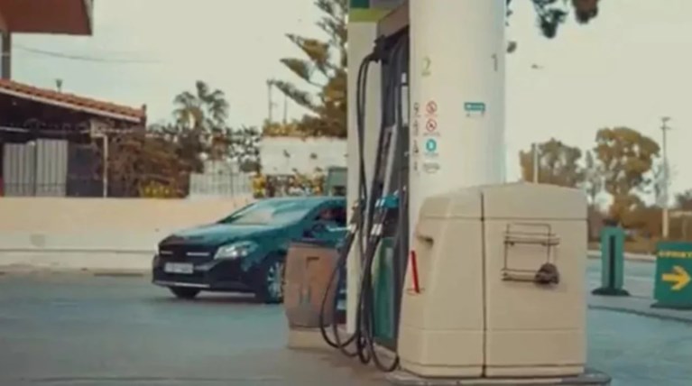 Σποτ ΣΥΡΙΖΑ Mercedes