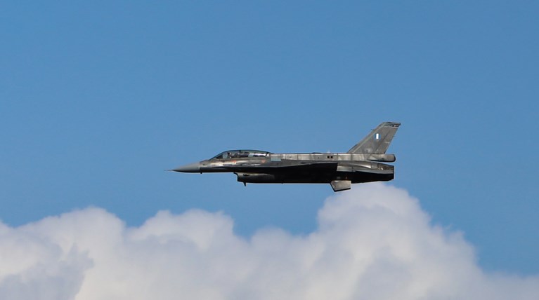 F-16