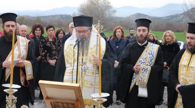 Μητροπολίτης Ιερώνυμος στα Τέμπη
