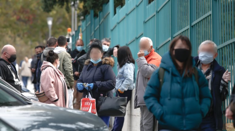 Ουρές για τεστ Θεσσαλονίκη