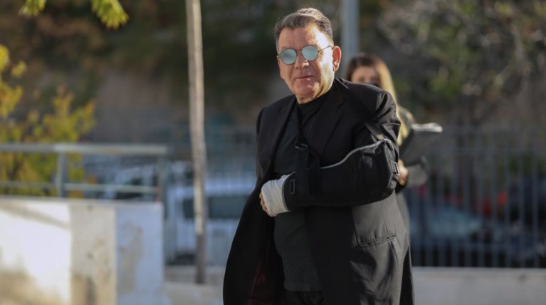 ΚΟΥΓΙΑΣ ΣΠΑΣΜΕΝΟ ΧΕΡΙ