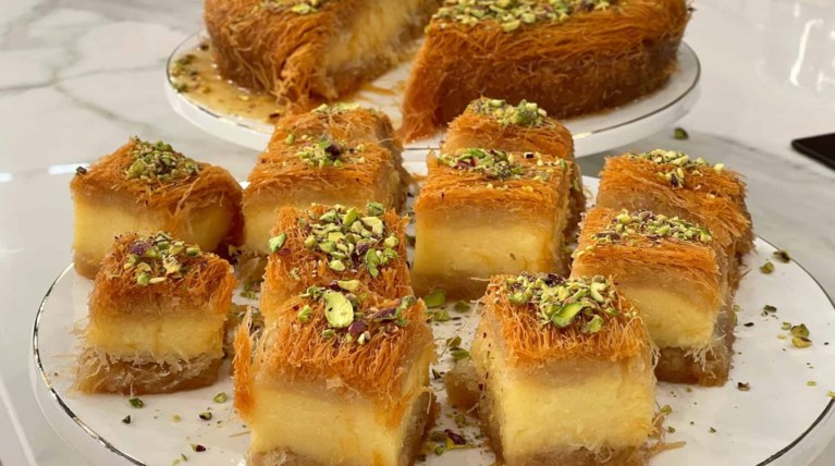 γαλακτομπουρεκο καταιφι