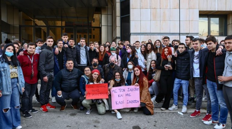 Σαϊντού Καμαρά: Μια 'αγκαλιά' για τον νεαρό πρόσφυγα