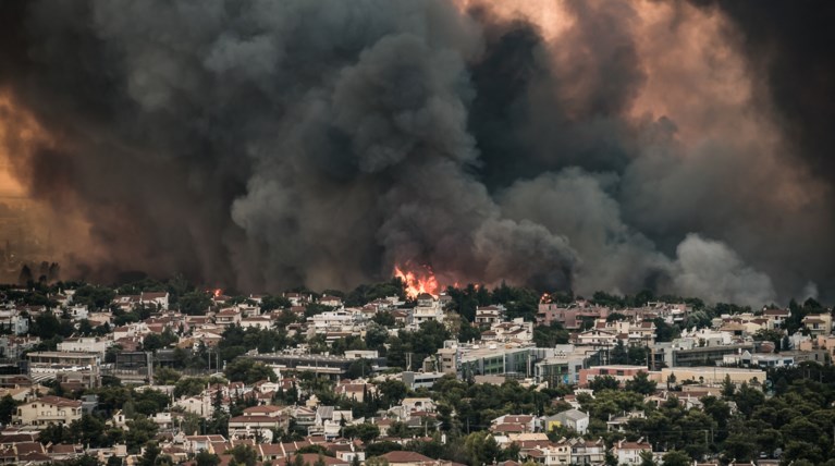 Φωτιά στη Βαρυμπόμπη