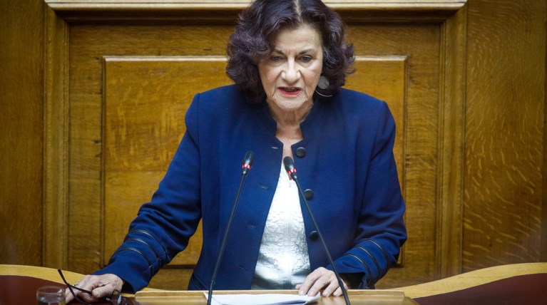 θεανω φωτιου