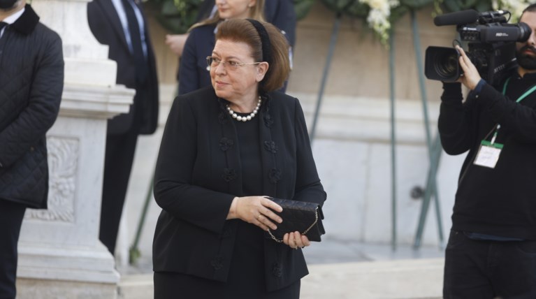 μενδωνη