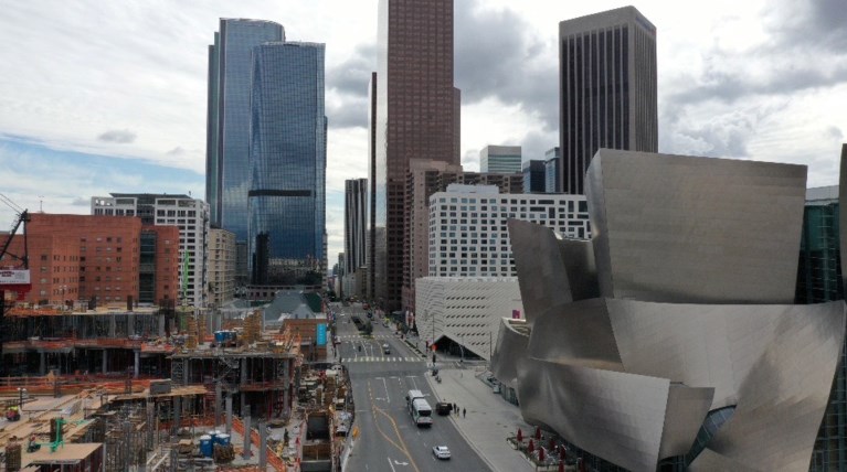 LA