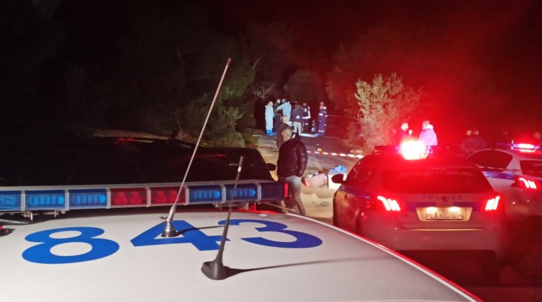 ΜΑΝΔΡΑ ΔΟΛΟΦΟΝΙΑ