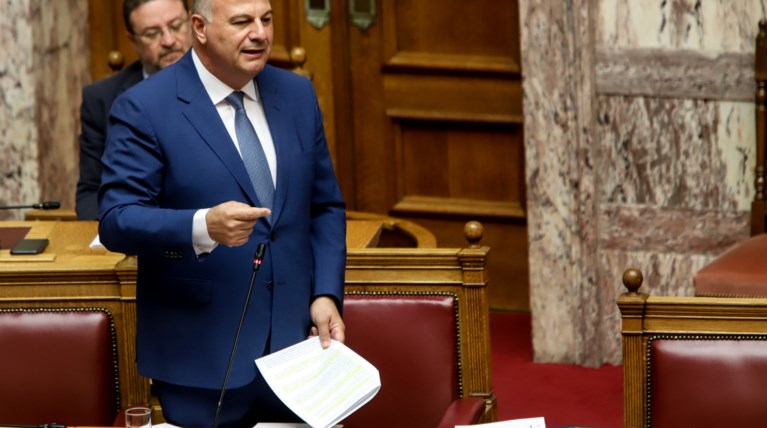 Κώστας Τσιάρας