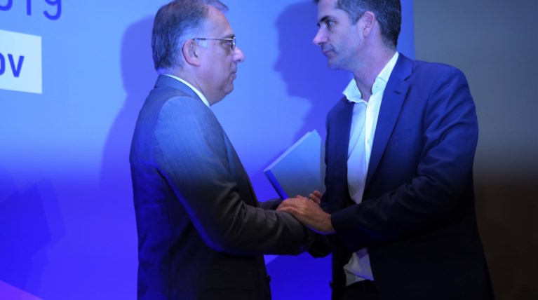 μπακογιαννης με θεοδωρικακο