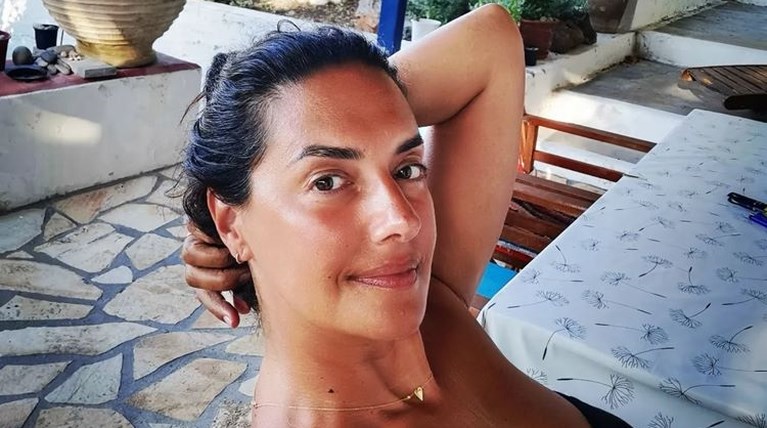 Νόνη Δούνια