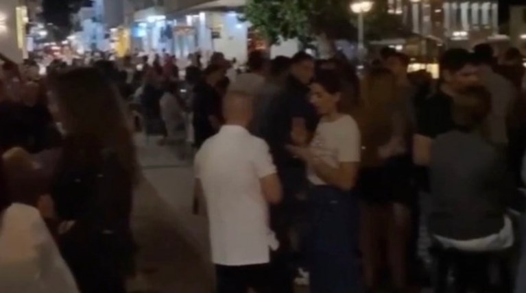 Ναύπακτος Νύχτα Κόσμος Κορονοϊός