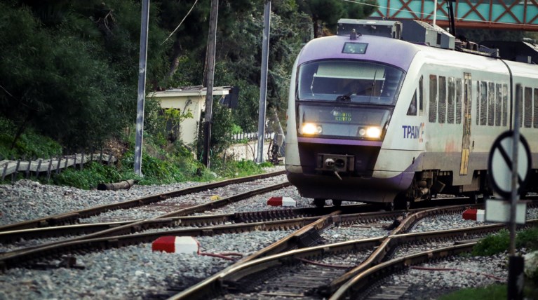 Τρένο Προαστιακός