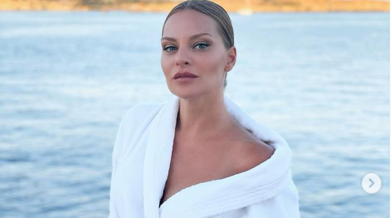 Υβόννη Μπόσνιακ