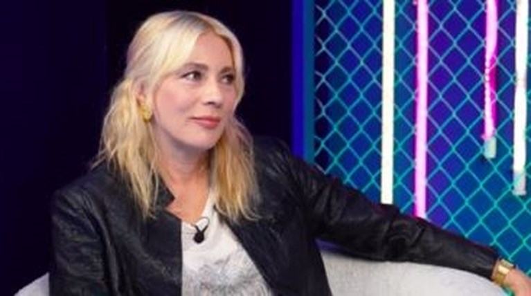 Σμαράγδα Καρύδη