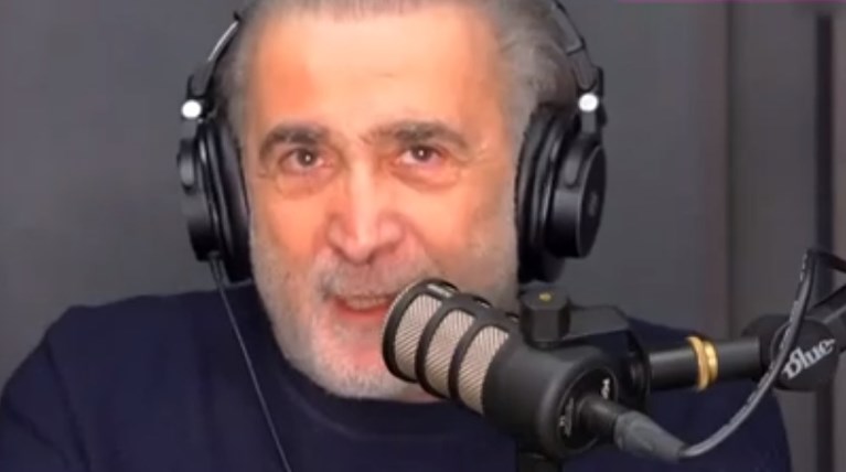 Λάκης Λαζόπουλος