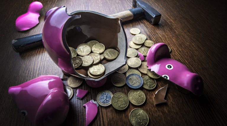 «Ληξιπρόθεσμα» 140 δισ. ευρώ βαραίνουν νοικοκυριά και επιχειρήσεις