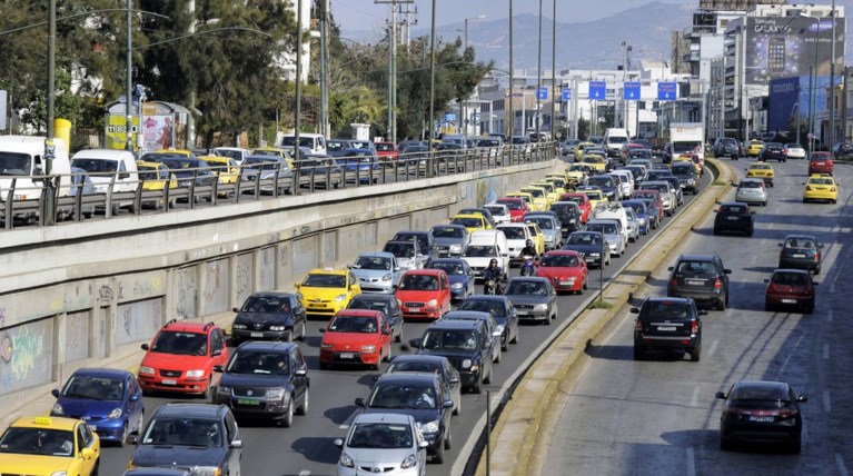 Τι αλλάζει από σήμερα για τους κατόχους Ι.Χ.