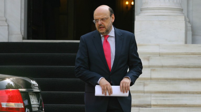 Μήνυμα Αντώναρου: «Με τα άκρα δεν συνεργαζόμαστε, τελεία και παύλα»