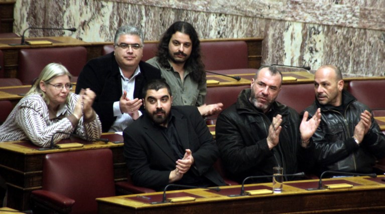 Αλλαγή ρότας για Χρυσή Αυγή με αίτημα των ανακριτριών