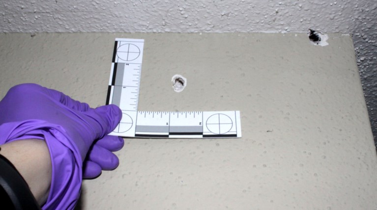 Κρήτη: Σφαίρες από μπαλωθιές σε δημοτικό σχολείο