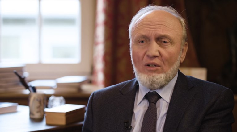 Χανς Βέρνερ Ζιν: Η Ελλάδα δεν έχει πλεόνασμα- Παραπλανούν την κοινή γνώμη