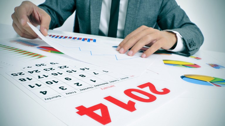 «Ψαλίδι» στα επιδόματα - αυξήσεις εισφορών