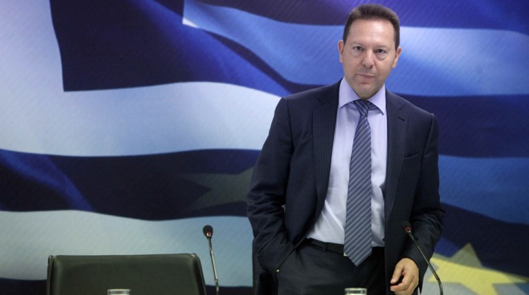 Δύο «γραμμές» για το χρέος