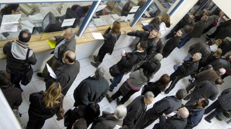 Περισσότερες δόσεις για χρέη προς την εφορία