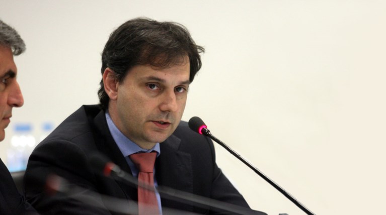 «Παραιτούν» τον γ.γ. εσόδων Χάρη Θεοχάρη