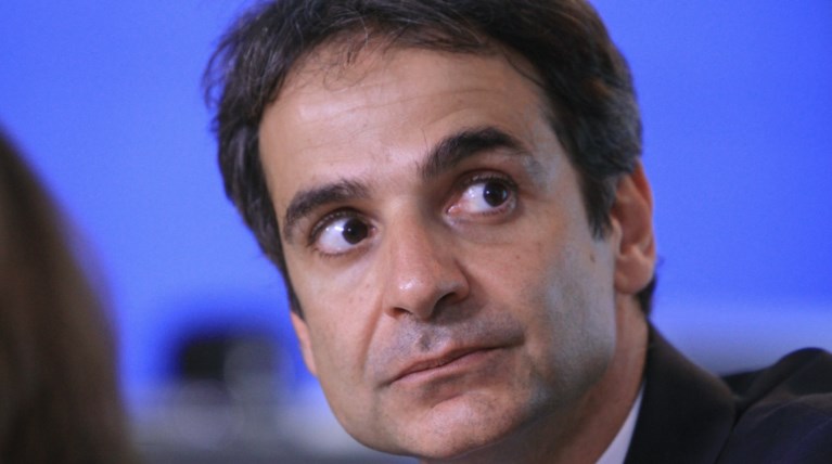 Μητσοτάκης:Ανοίγει θέμα «κατάργησης» των αποσπασμένων στα πολιτικά γραφεία