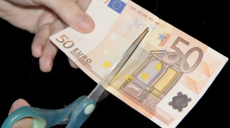 Συνταγματικές οι περικοπές του Μνημονίου ΙΙ