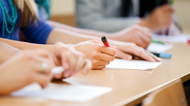 Κομπίνα με την Τράπεζα Θεμάτων σε ιδιωτικό σχολείο