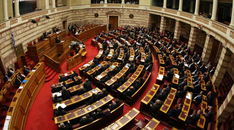 Σήμερα στη Βουλή το νομοσχέδιο για τη μικρή ΔΕΗ