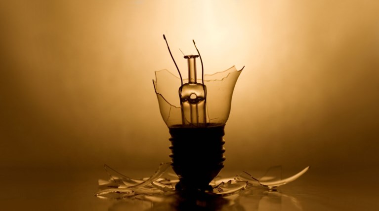 Στο on 'η στο off η χώρα για τη «μικρή ΔΕΗ»