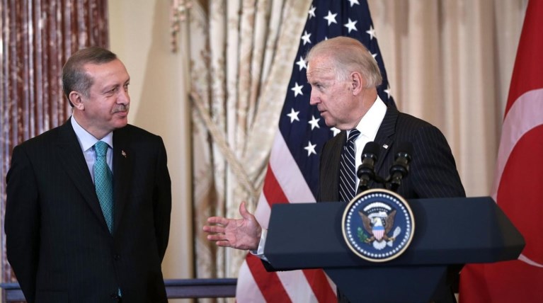 Τηλεφωνική επικοινωνία Μπάιντεν-Ερντογάν για το Ιράκ