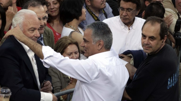 Σκουρλέτης: η Κυβέρνηση «χτυπά» τη Δημοκρατία