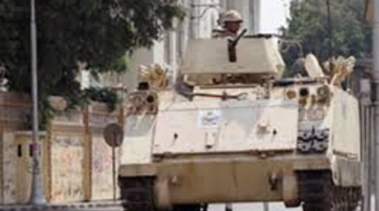 Νεκρός στρατιώτης από έκρηξη βόμβας στην Αίγυπτο