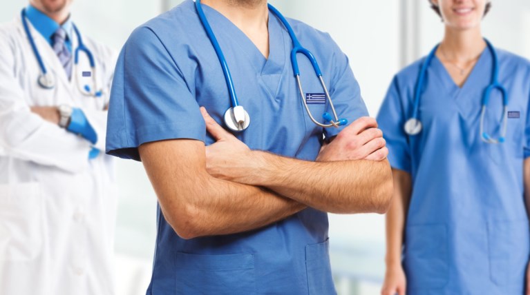 Η Τουρκία θα προσλάβει 5.000 έλληνες ασκούμενους γιατρούς