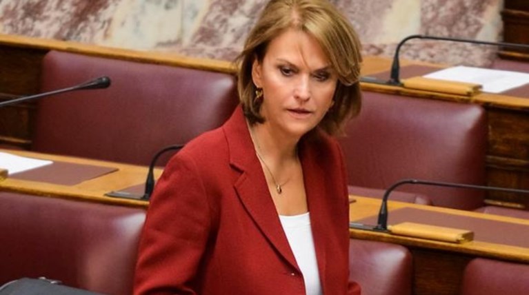 Νέο χτύπημα Ρεπούση  για τις «Γενοκτονίες»